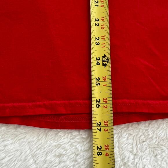 Peanuts Unisex Red Holiday Christmas Snoopy TShirt Size Medium Charlie Brown - Picture 4 of 5